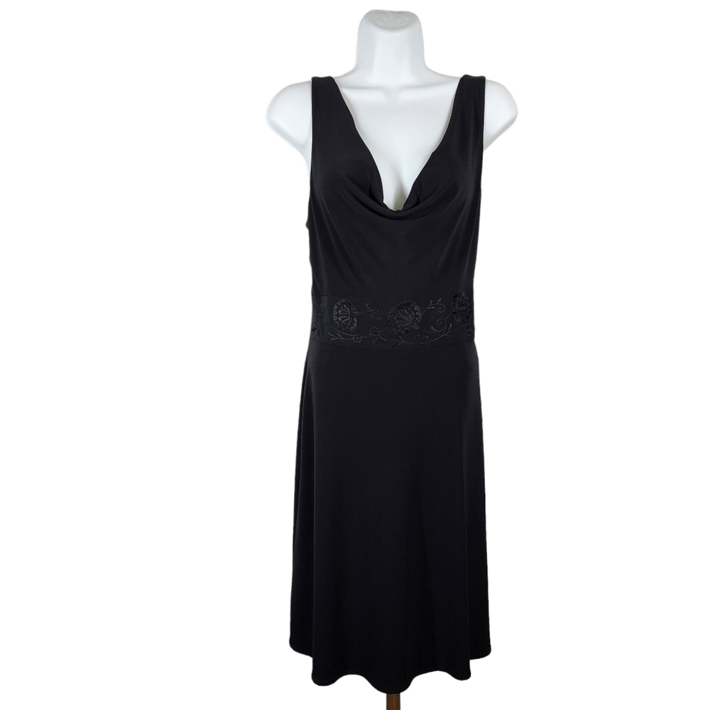 LAUNDRY BY SHELLI SEGAL SLEEVELESS BLACK DRESS